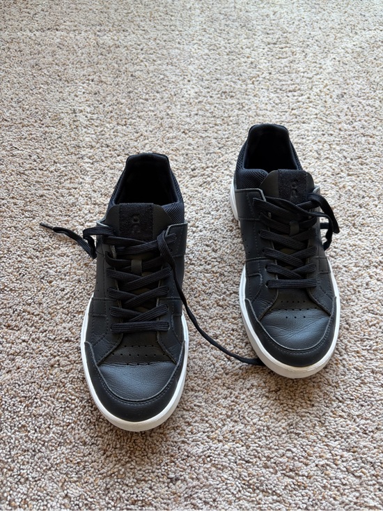 On Running Shoes - On Running Women's Black Low-Top Athletic Sneakers with White Sole